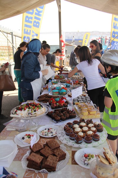 CrumbleBerrys Eat cake for a cause